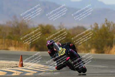 media/Apr-17-2022-CVMA (Sun) [[f474cfa795]]/Race 14 500 Supersport-350 Supersport (Holeshot)/